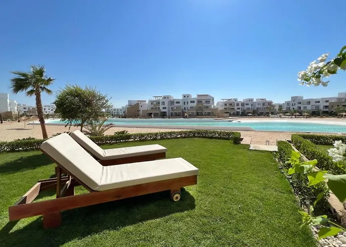 Lagoonfront Easy 1Bdr Swan Lake El Gouna